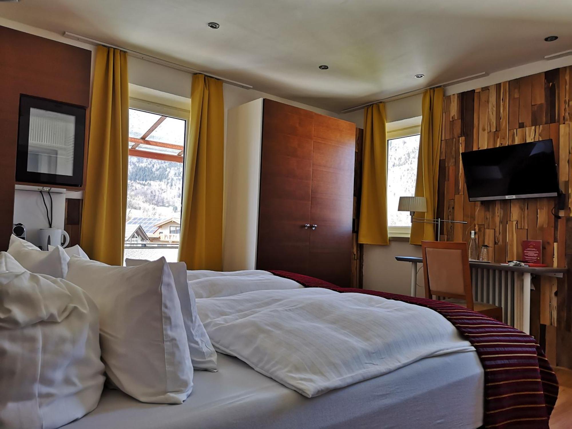 Hotel Almrausch バートライヘンハル エクステリア 写真