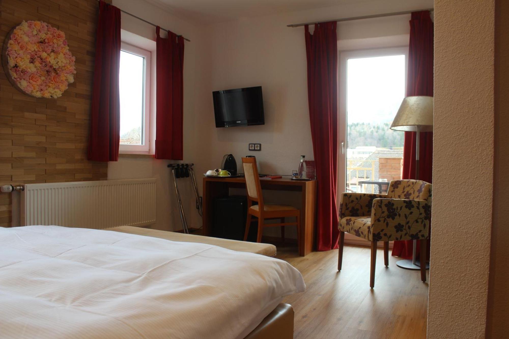 Hotel Almrausch バートライヘンハル エクステリア 写真